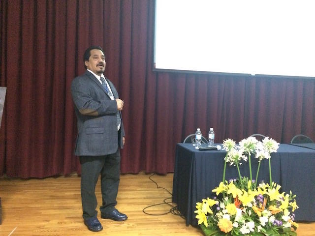 Dr. Pedro Flores
